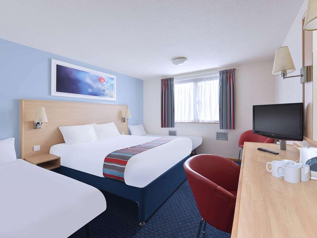 Travelodge Oswestry Quarto foto
